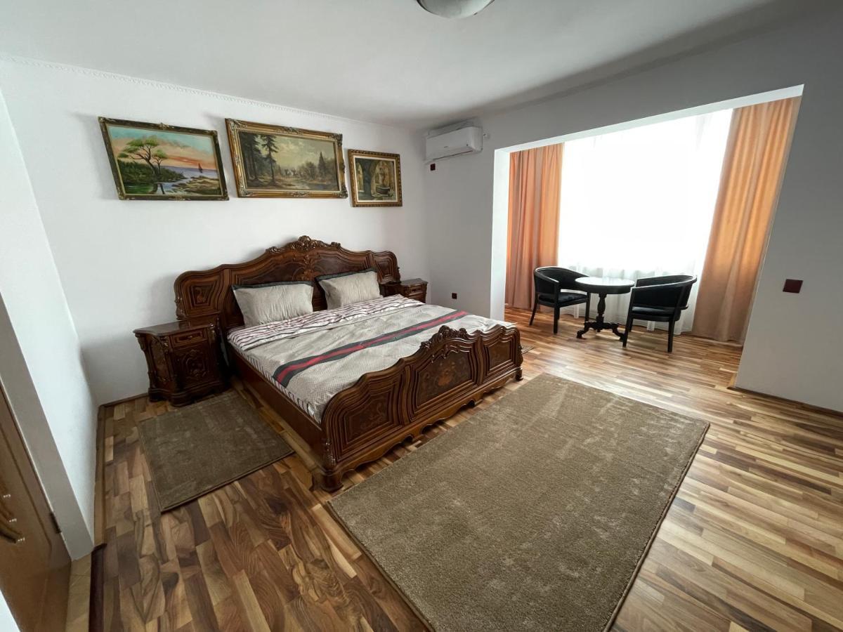 M & I Apartment 3 Тыргу-Муреш Экстерьер фото